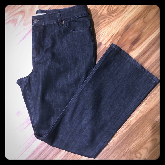 Chico’s Platinum Jeans - Picture 1 of 3